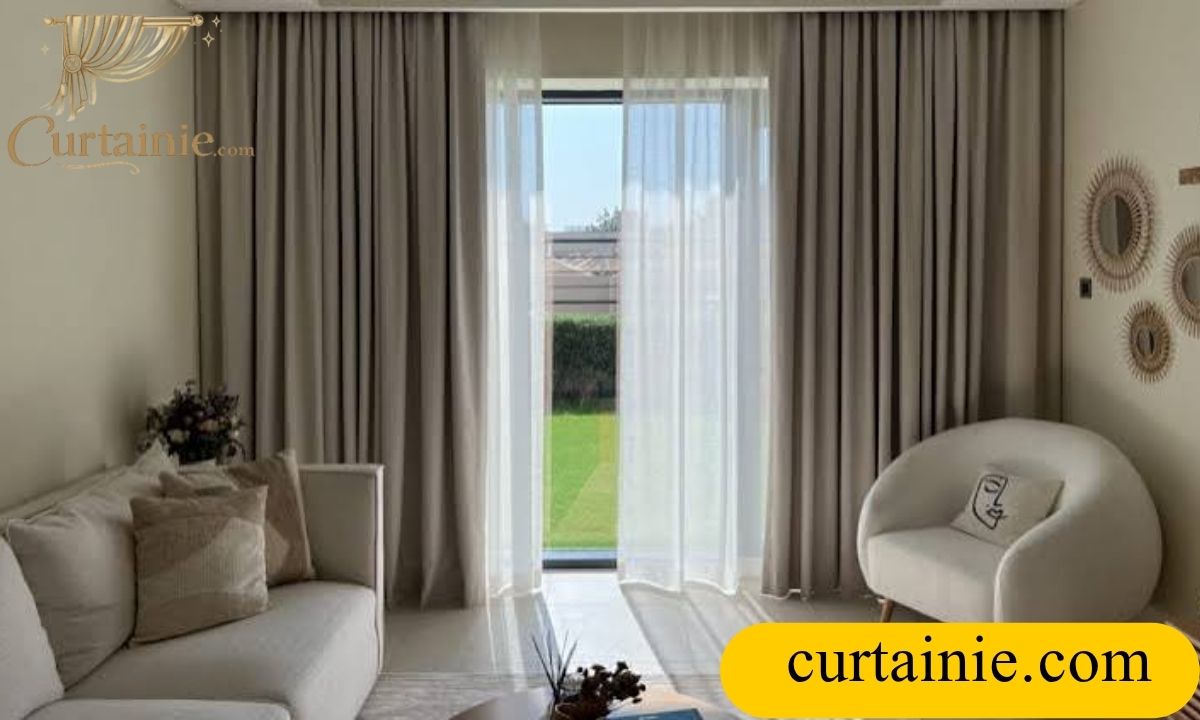 Advantages of a Light-Colored Blackout Curtain
